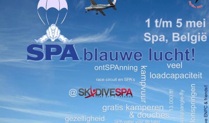 Spa blauwe lucht boogie skydiving 2015